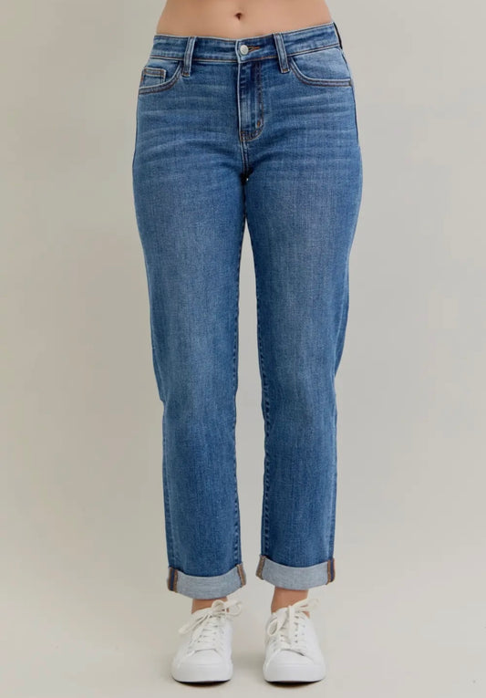 Boyfriend Fit Mid Rise Judy Blue Jeans