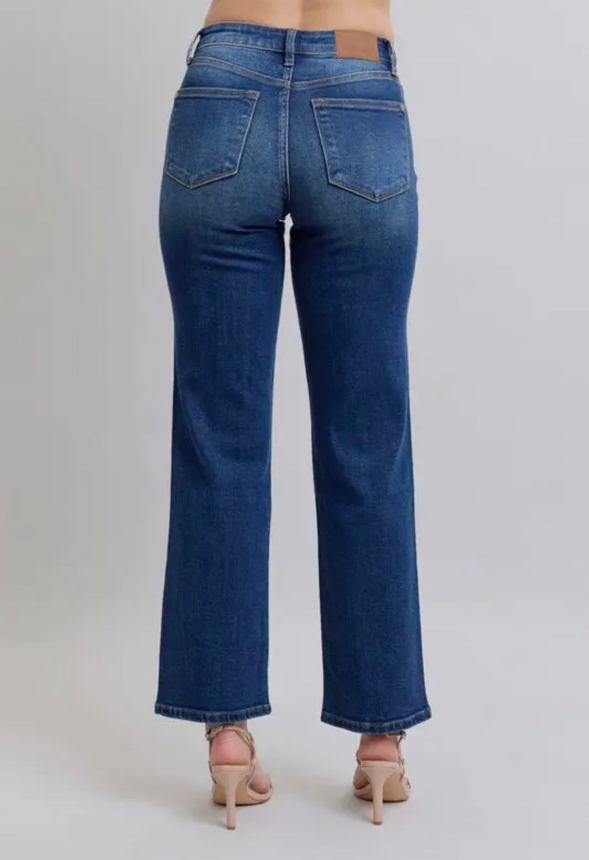 Straight Fit Mid rise Judy Blue Jeans