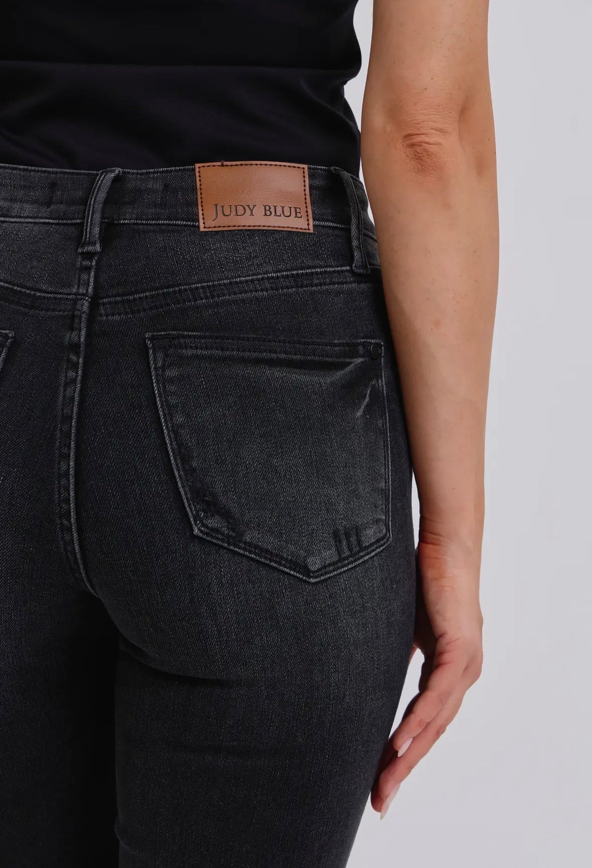 Skinny Fit Mid Rise Judy Blue Jeans