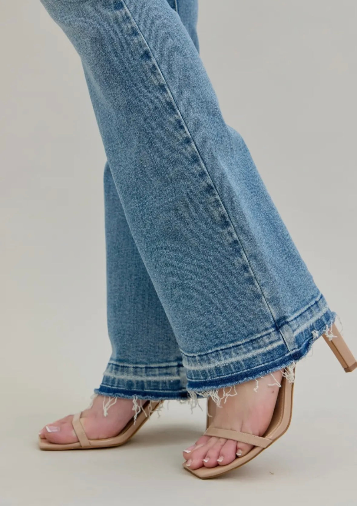 Bootcut Mid-rise Judy Blue Jeans